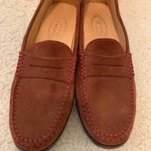 Tod's Classic Brown Suede Loafers Moccasins Sz. 9